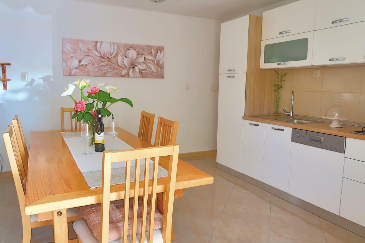 Studio Apartman Mia Stobreč 外观 照片