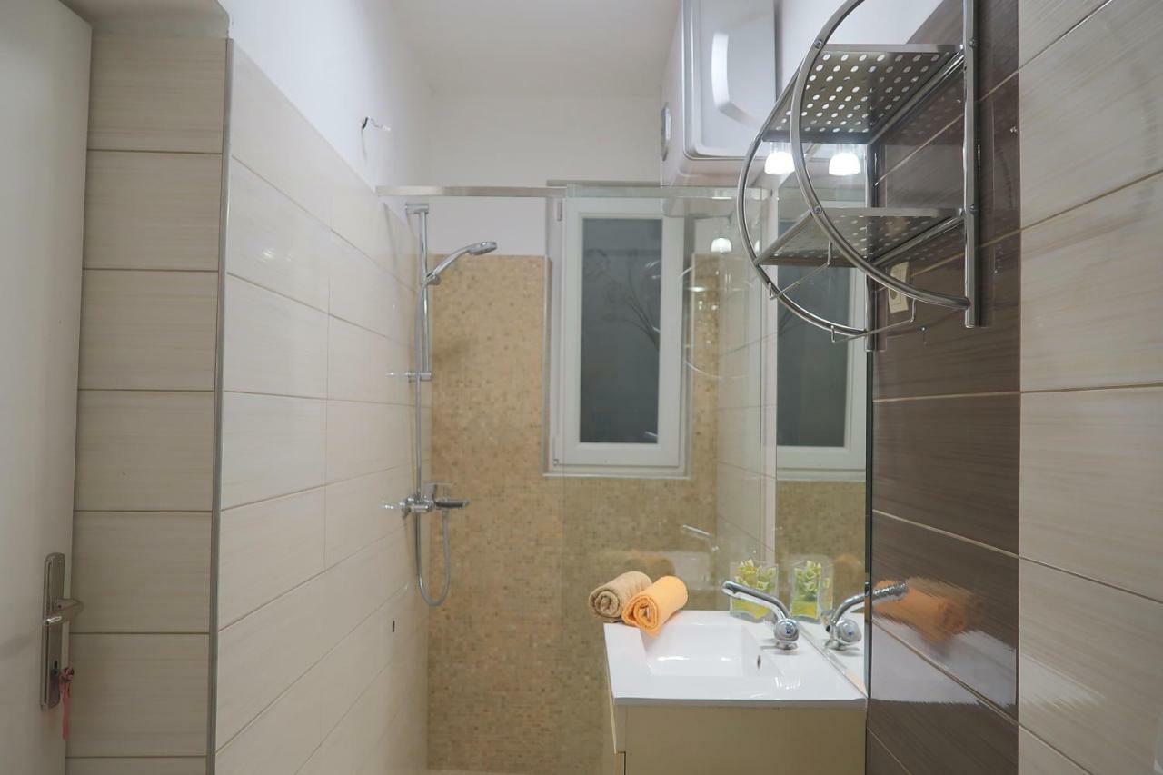 Studio Apartman Mia Stobreč 外观 照片